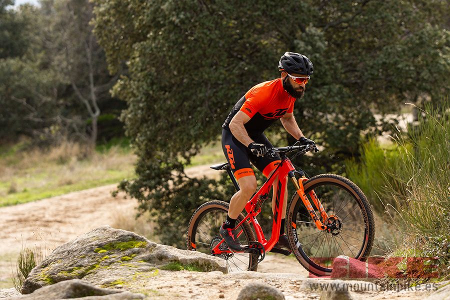 Acción KTM Scarp (15)