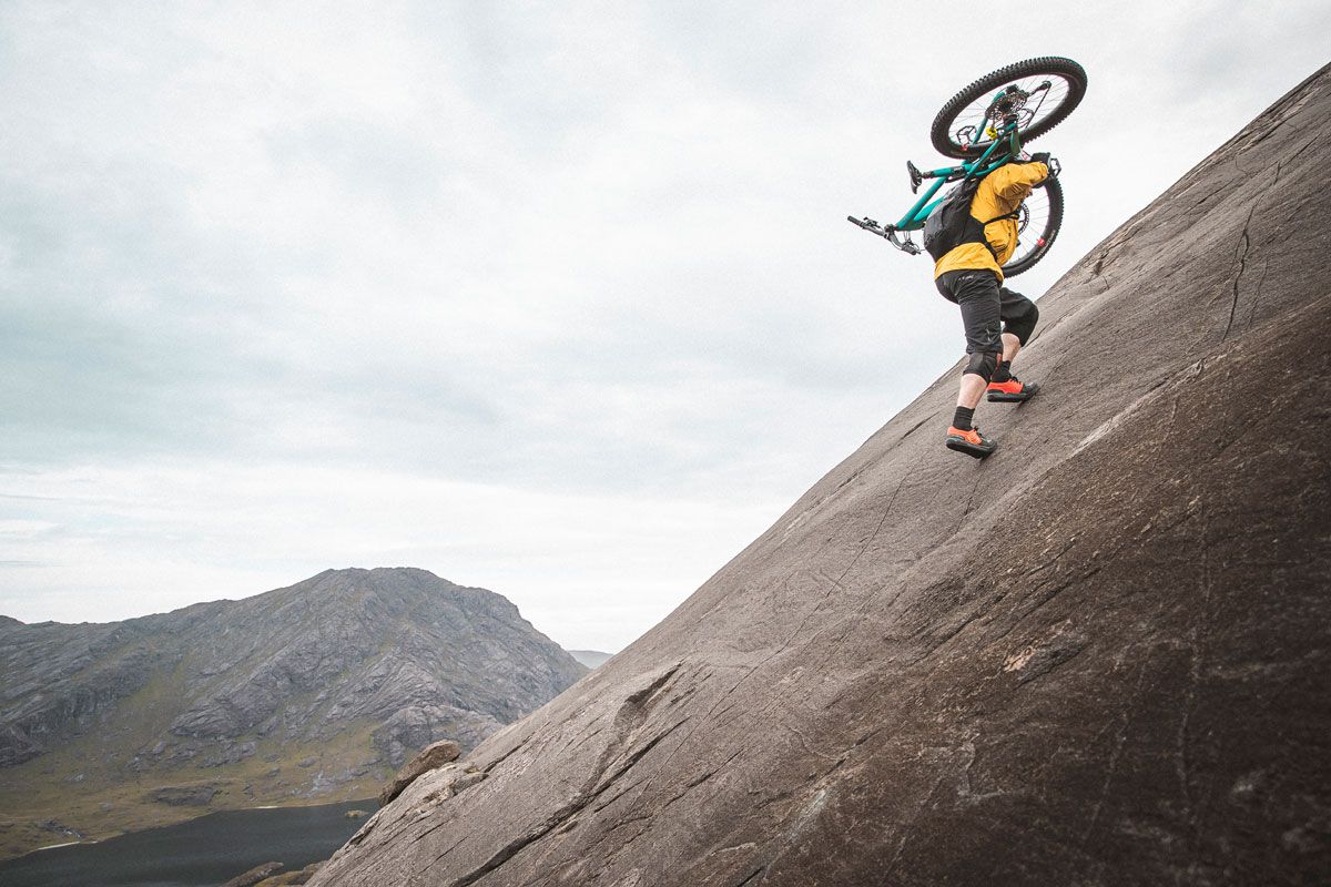 Nuevo vídeo MTB de Danny MacAskill. The Slabs detalle