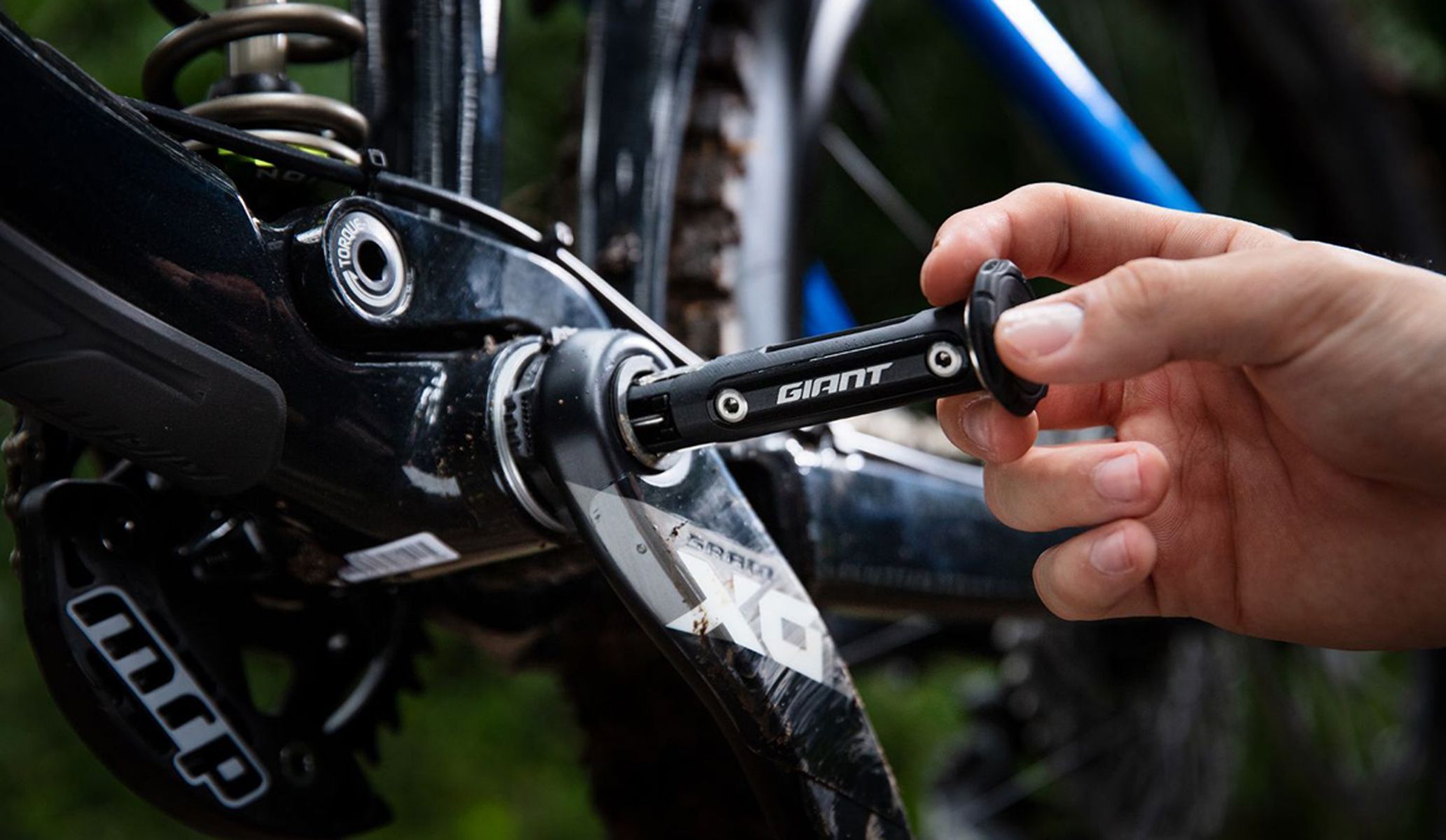 2020 clutch crank storage gallery03