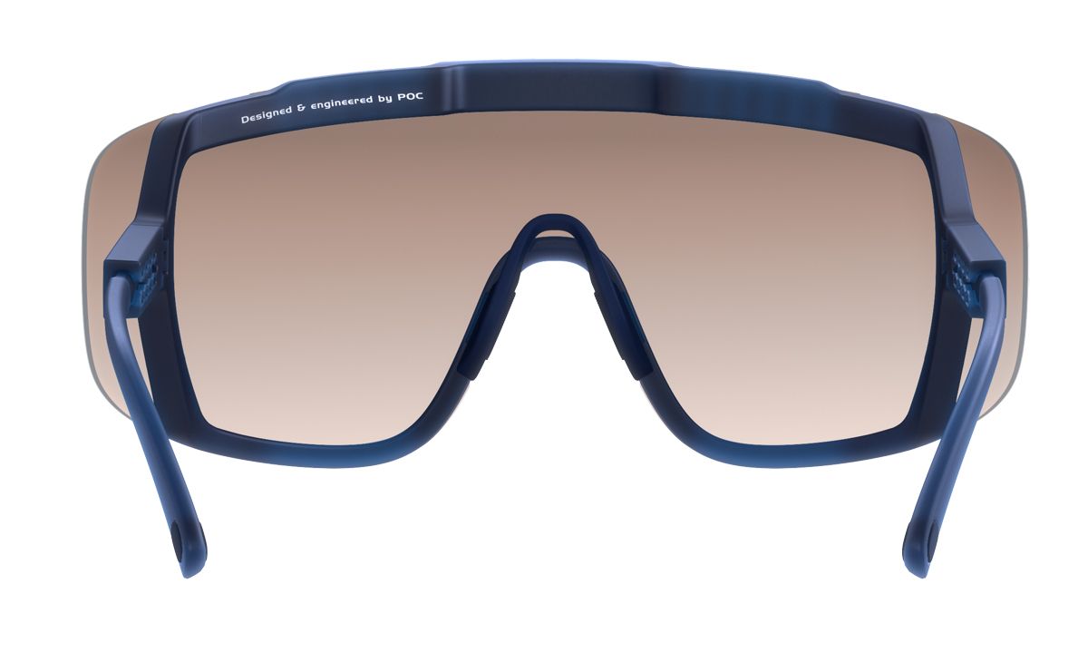 POC presenta su nuevo casco Kortal Race MIPS y las nuevas gafas Devour ddstalle 10