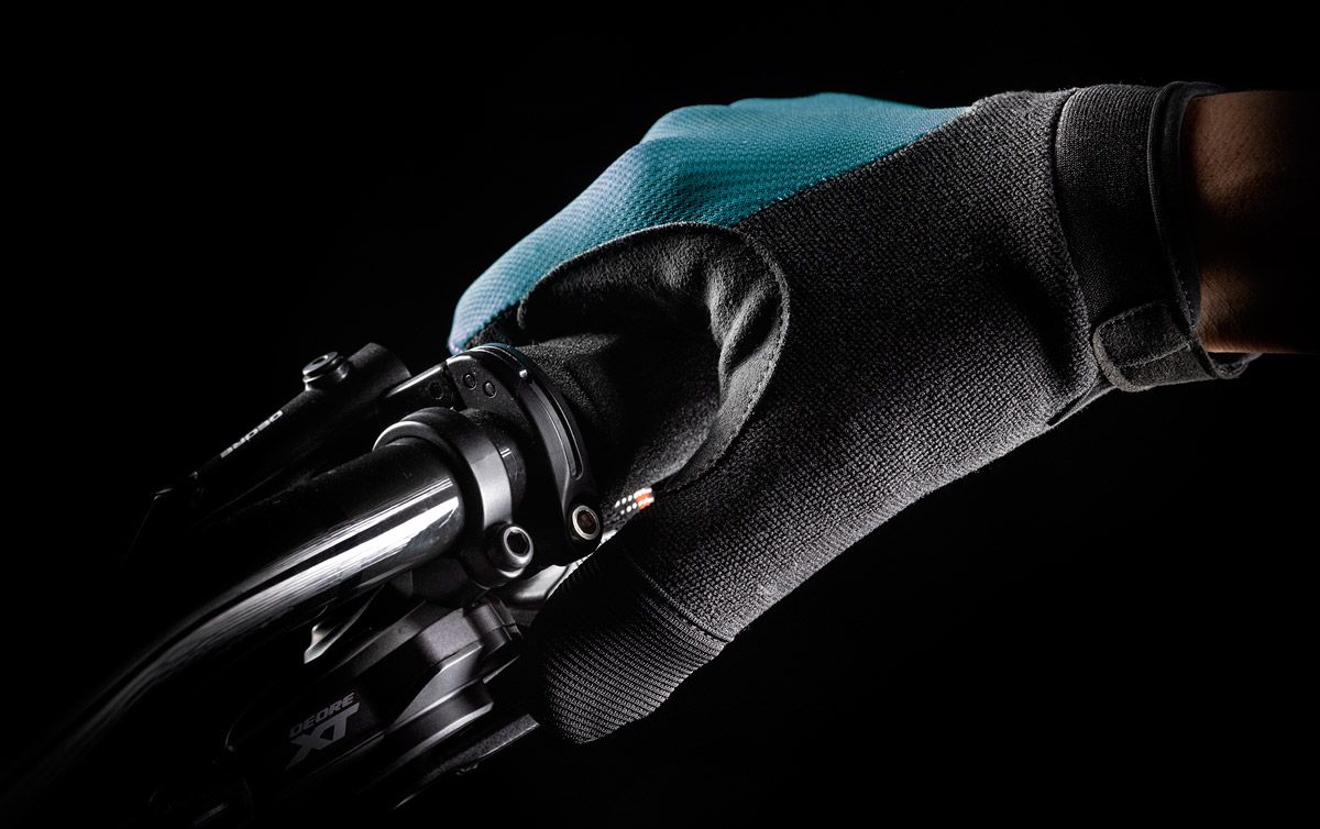 bluegrass react gravity gloves soft padded reinforcements bluegrass react gravity gloves soft padded reinforcements
