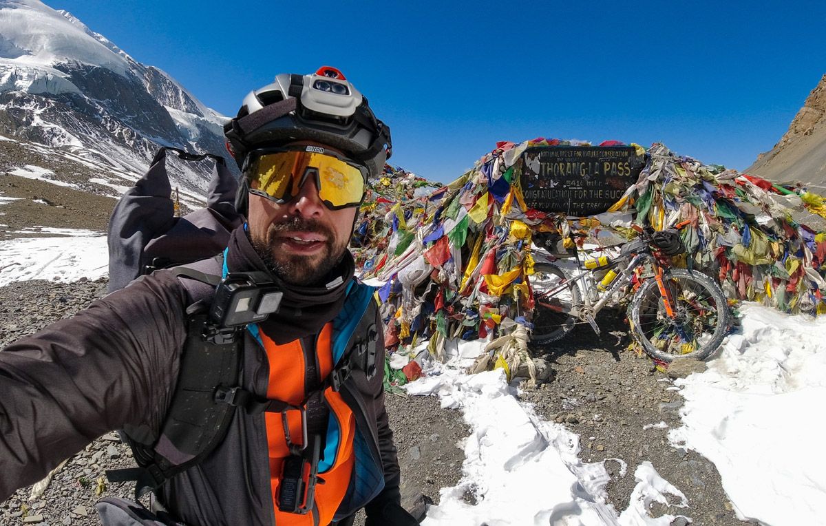 Al Campo base del Everest en bici y en invierno. La aventura de Omar di Felice (4) Al Campo base del Everest en bici y en invierno. La aventura de Omar di Felice (4)