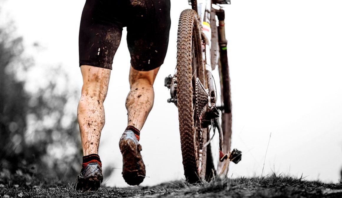 ¿Qué hay que hacer cuando te dan calambres con la bici?