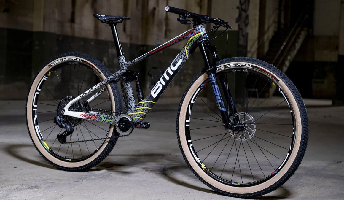 Arte y tecnología en la nueva BMC Fourstroke de Pauline Ferrand Prevot