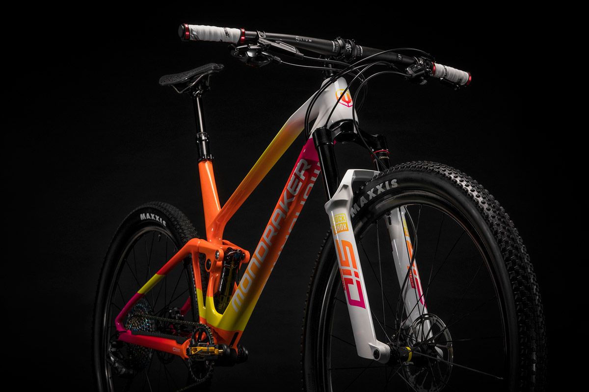 Así es la Mondraker F Podium personalizada de Rafa Nadal (12)
