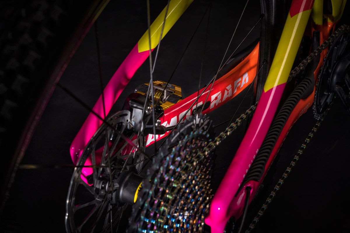 Así es la Mondraker F Podium personalizada de Rafa Nadal (13) Así es la Mondraker F Podium personalizada de Rafa Nadal (13)