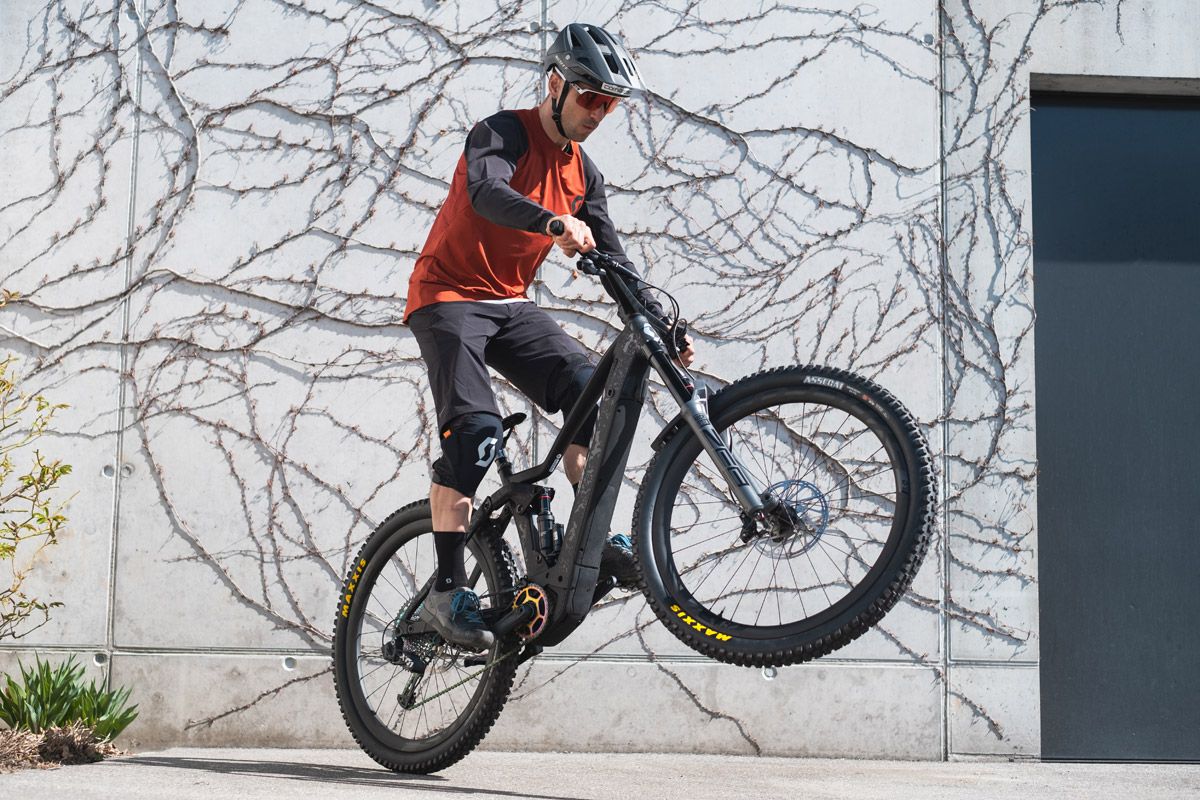Cuando Nino Schurter estrenó la Ransom eRIDE (3)