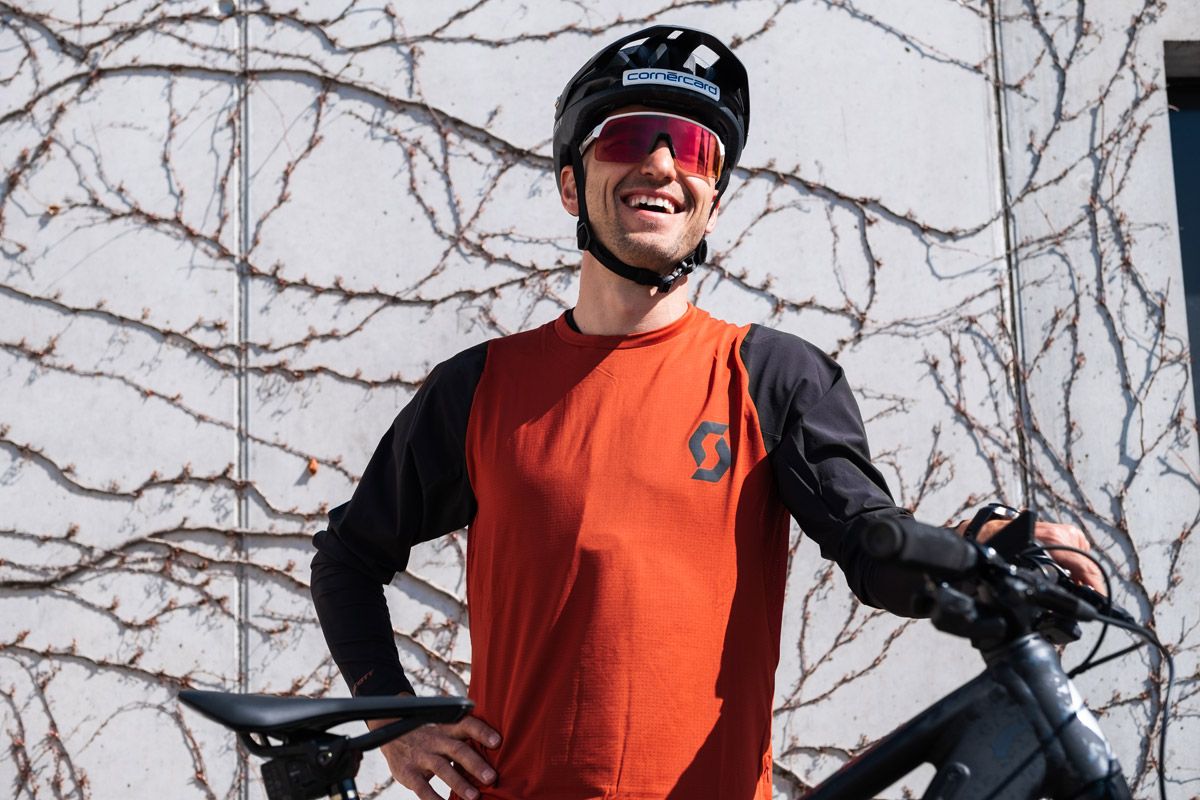 Cuando Nino Schurter estrenó la Ransom eRIDE (5)