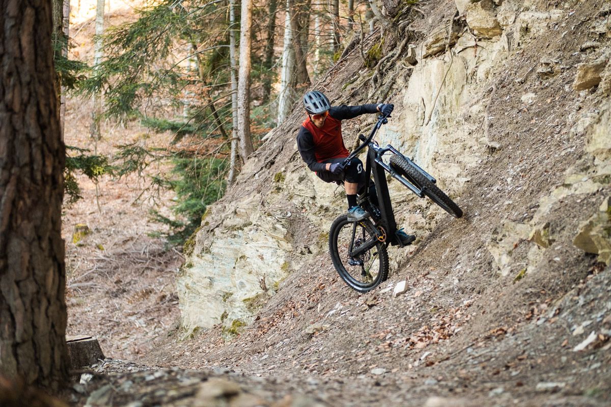 Cuando Nino Schurter estrenó la Ransom eRIDE (7)