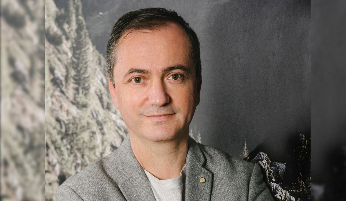 Javier López elegido nuevo Presidente de AMBE