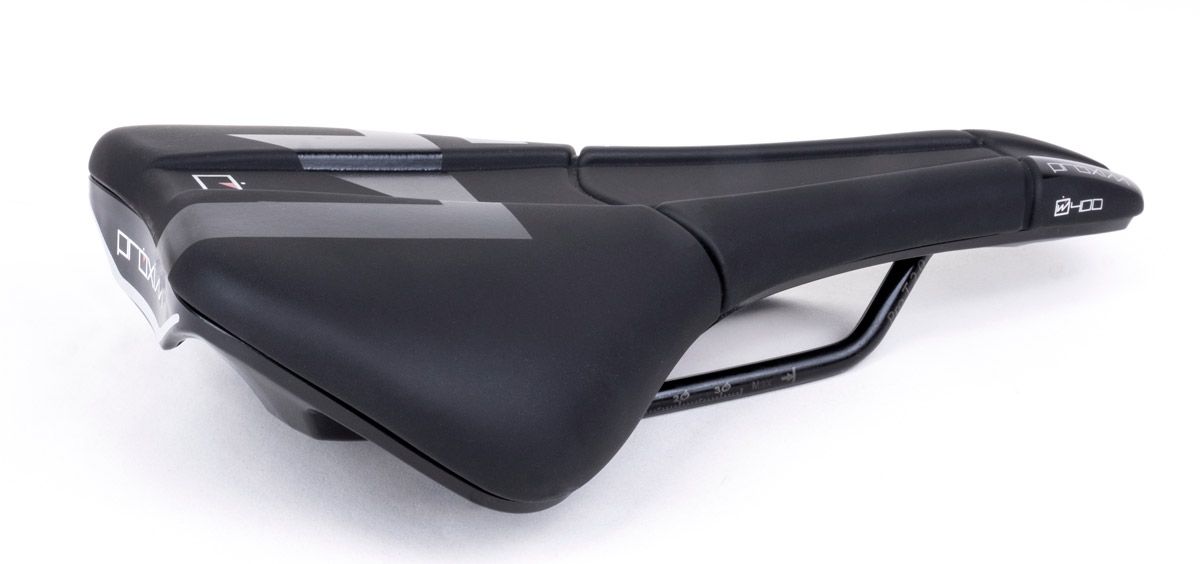 Proxim W400. El sillín de altas prestaciones para e bike y all mountain. Detalle vista lateral Proxim W400. El sillín de altas prestaciones para e bike y all mountain. Detalle vista lateral