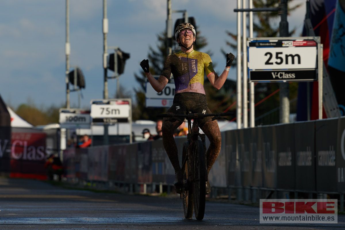 Copa del Mundo Nove Mesto 2021. Short Track. Fotos Frabanvisuals (13)
