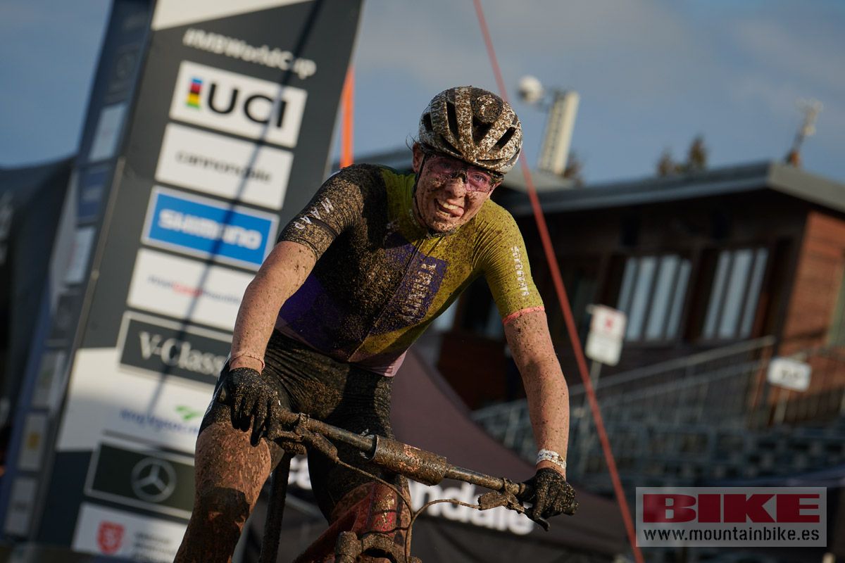 Copa del Mundo Nove Mesto 2021. Short Track. Fotos Frabanvisuals (14)