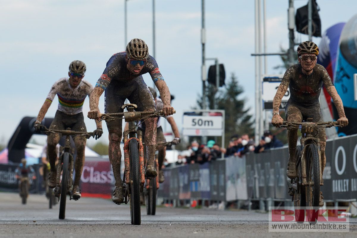 Copa del Mundo Nove Mesto 2021. Short Track. Fotos Frabanvisuals (47)
