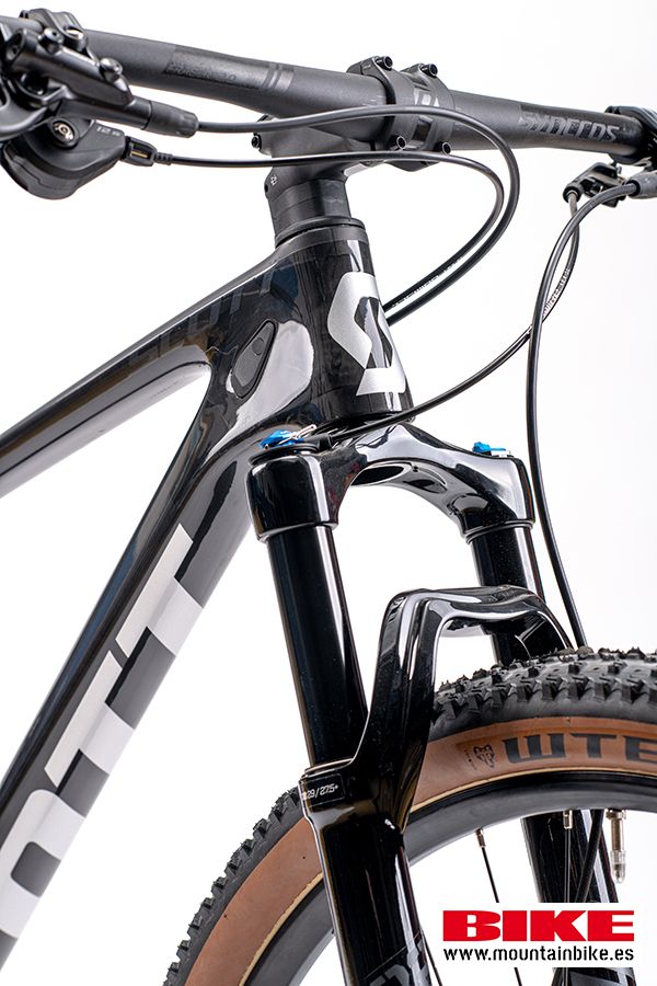 Scott Scale estudio 25