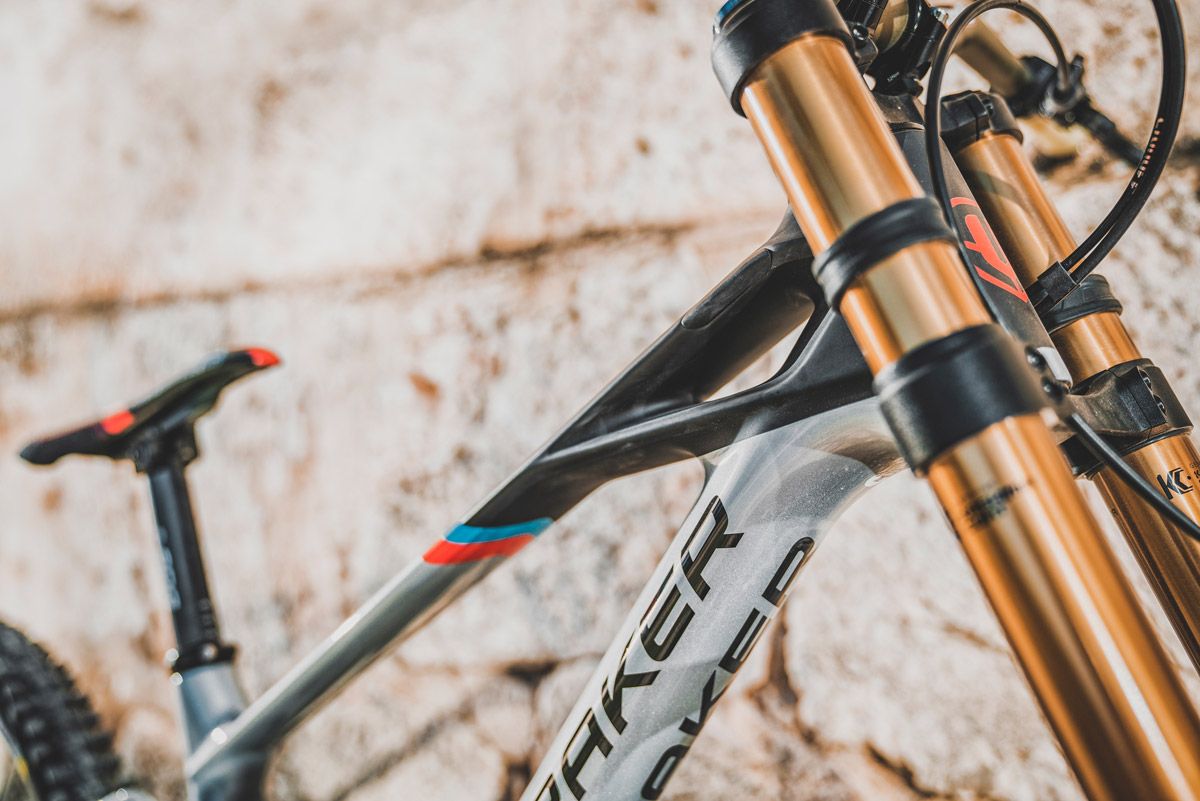 Mondraker Summum Carbon 2022 (18) Mondraker Summum Carbon 2022 (18)