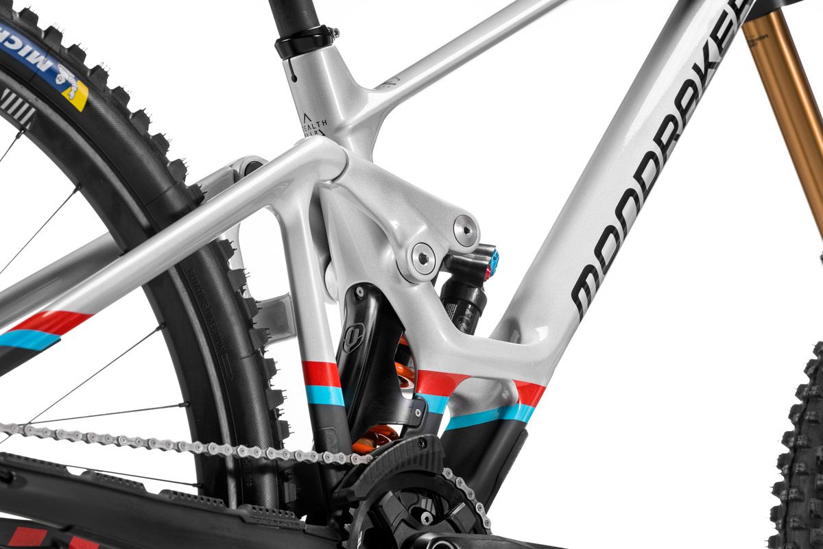 Mondraker Summum Carbon 2022 (23) Mondraker Summum Carbon 2022 (23)