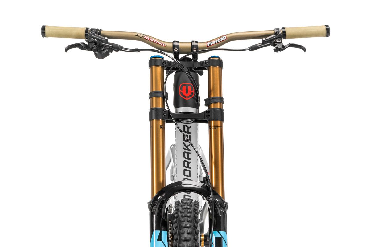 Mondraker Summum Carbon 2022 (2) Mondraker Summum Carbon 2022 (2)