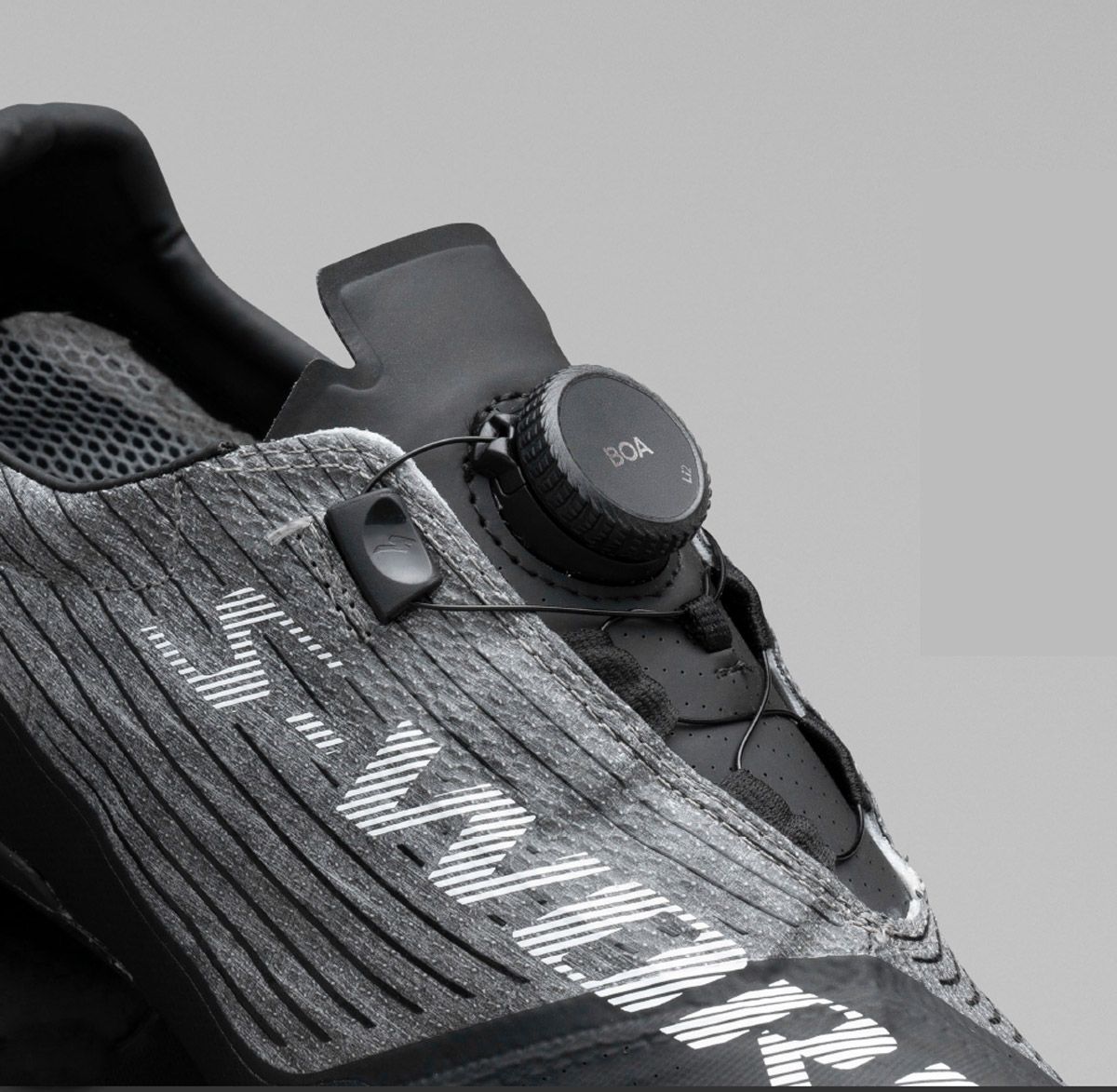 Como sustituir el dial Boa de tus zapatillas Specialized