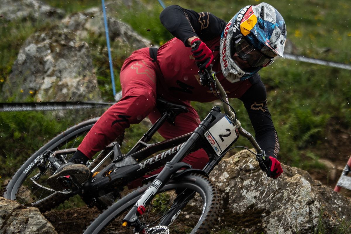Fox Racing presenta el casco Rampage Pro Carbon detalle