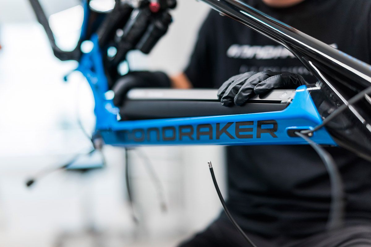 Así es la espectacular nueva sede de Mondraker (12)