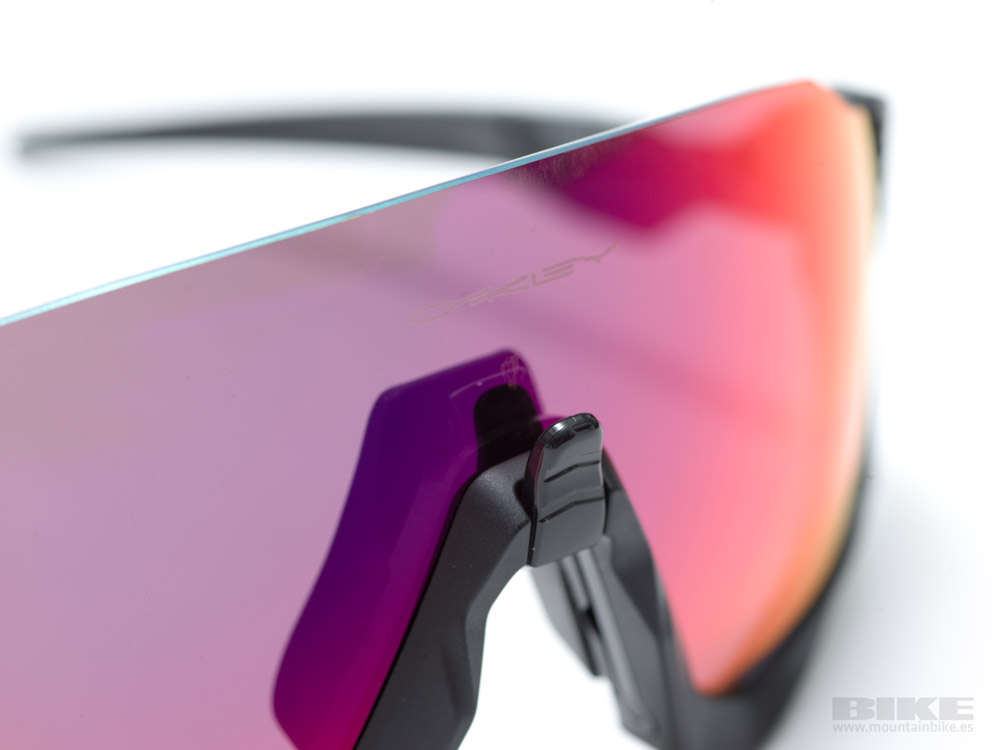 Probamos las gafas Oakley Flight Jacket Primz