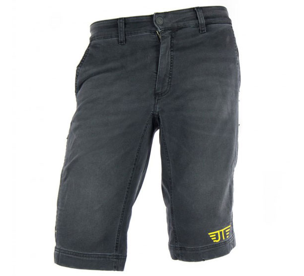 JeansTrack, ropa todo terreno