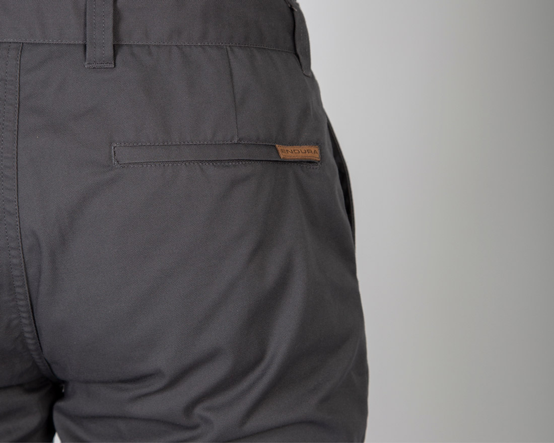 Baggie Endura Hummvee chino corto