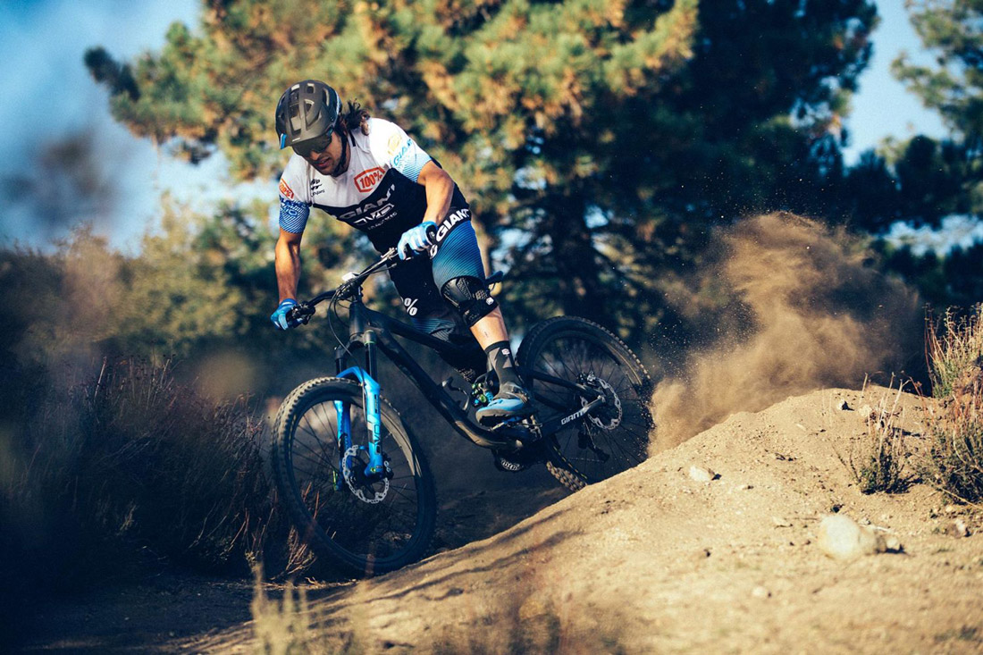 Giant presenta su nuevo casco Rail SX MIPS