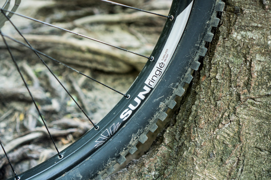 Hayes presenta la colección Enduro