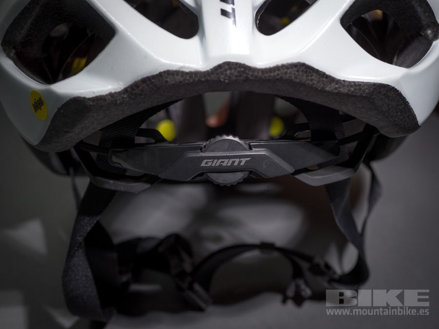 Cascos MIPS XC 2019: Giant Rev