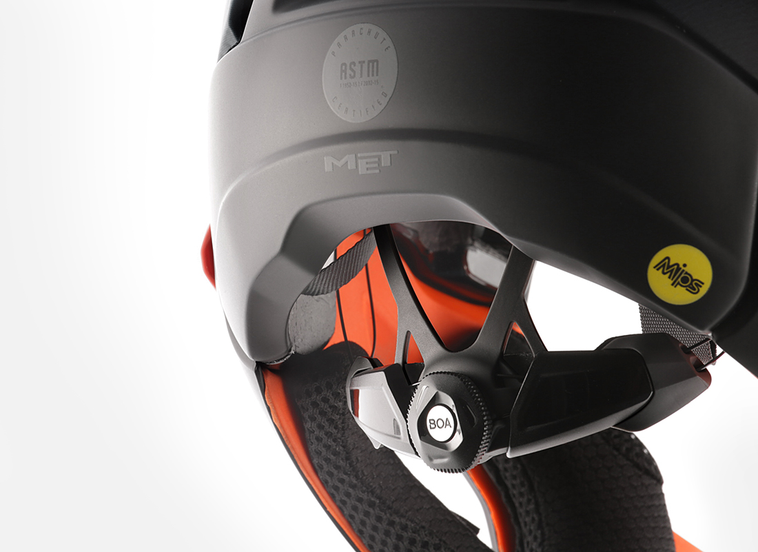 ¿Es seguro un casco integral desmontable?