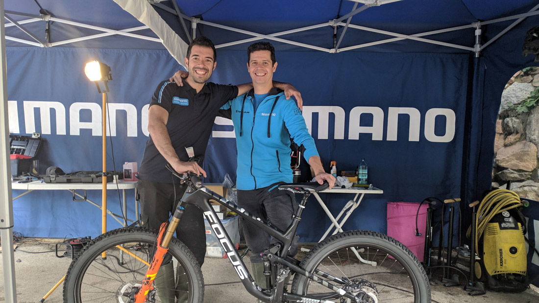Entrevista: Los coches azules de Shimano: el “equipo A