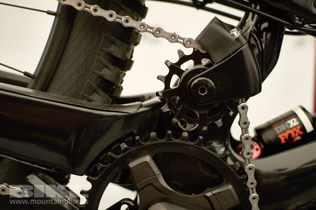 This it a Test: Cannondale proto DH en las carreras