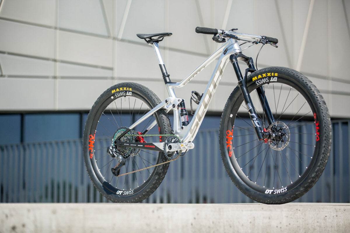 Scott Spark: así es la bici que ha devuelto la victoria a Nino