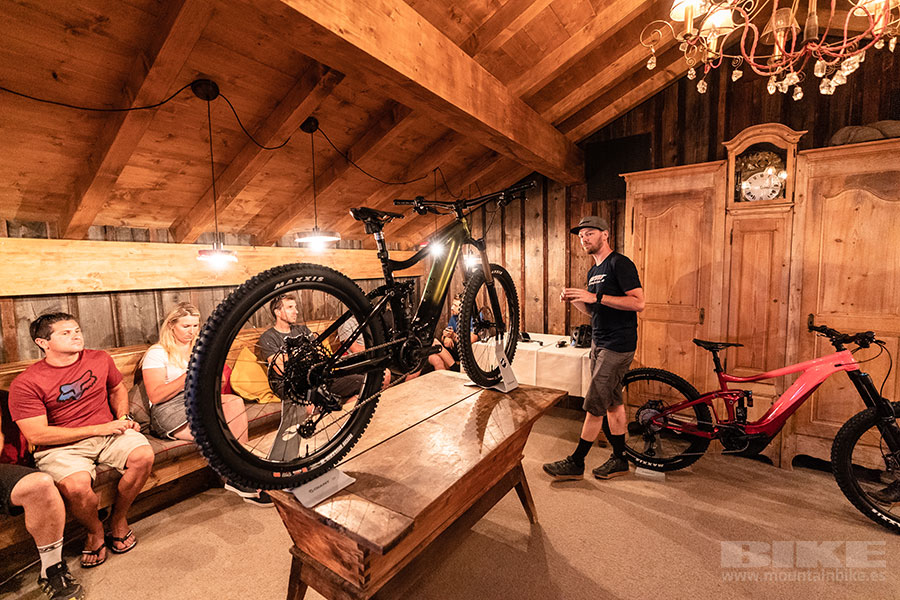 Nueva Giant Reign E   PRO 2020