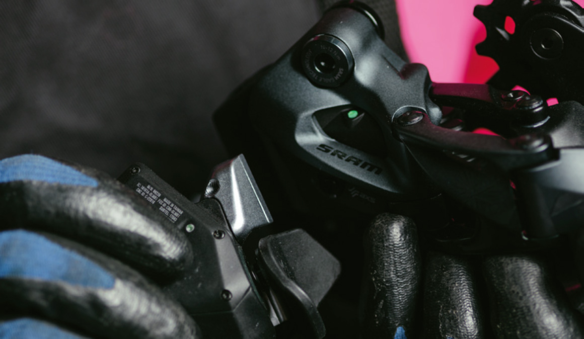Instalar una transmisión Sram Eagle AXS es así de fácil