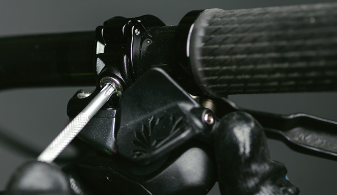 Instalar una transmisión Sram Eagle AXS es así de fácil