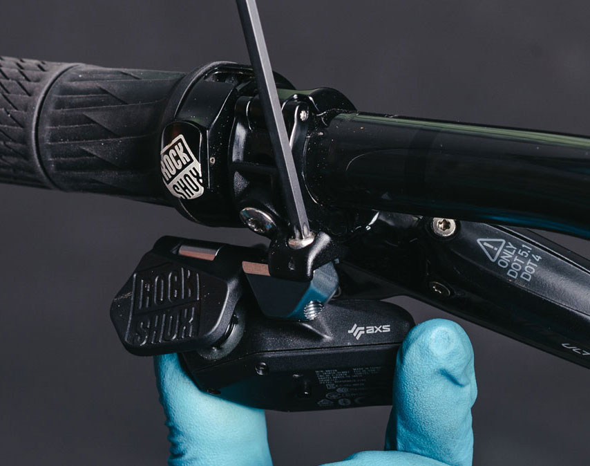 Mecánica: Instalar una tija RockShox Reverb AXS