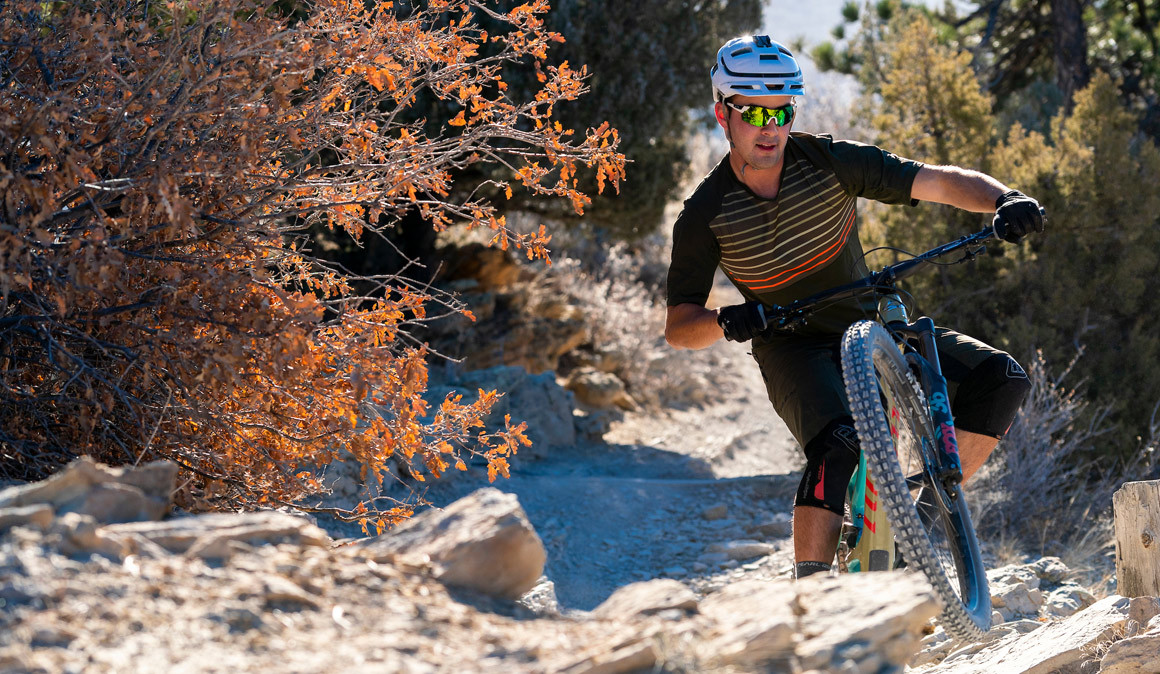Top 10 MTB: 3 cosas que no debes hacer al aparcar tu bici