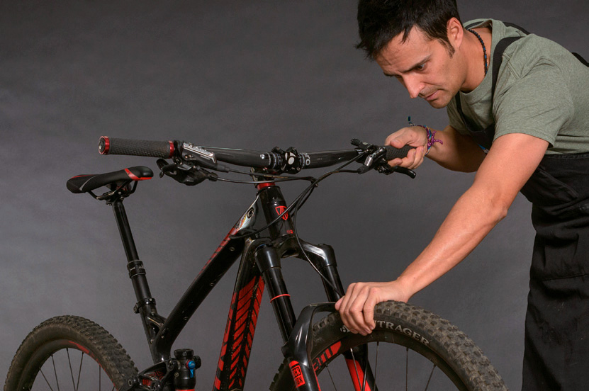 Mecánica bujes: Mantenimiento y cambio de rodamientos